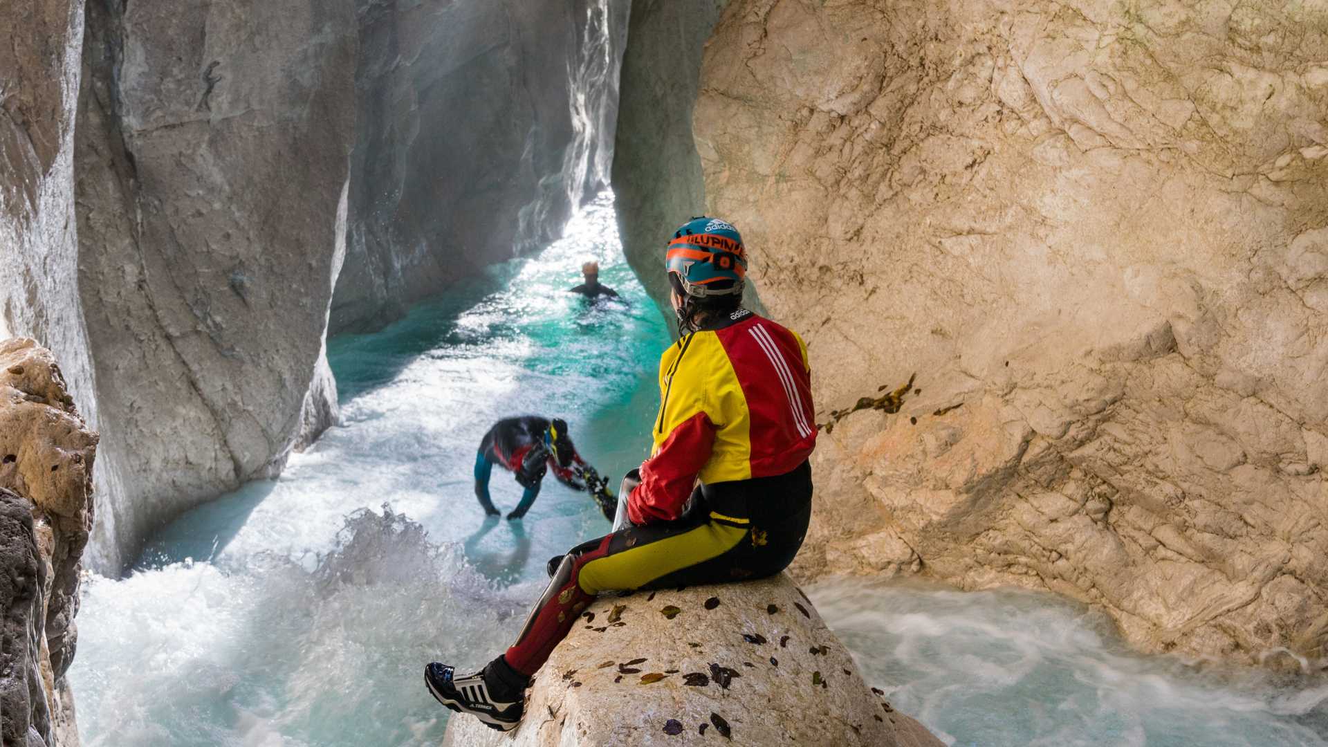 Pyrénées Canyoning by Max & Lola